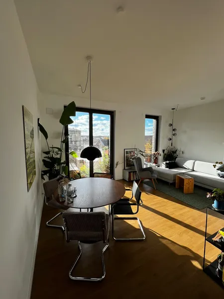 Helle 2-Zimmer-Neubauwohnung mit Balkon — photo 1